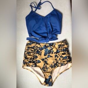 Kortni Jeane floral high waisted ruched side bikini bottoms size medium EUC